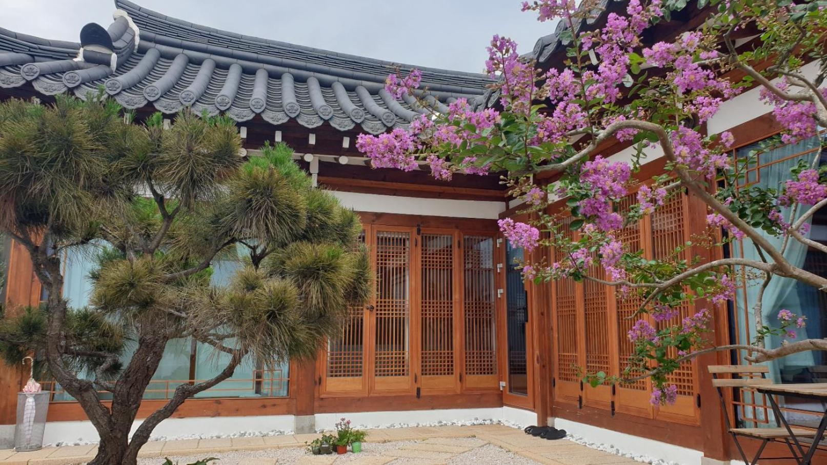 El House Hotel Gyeongju Ngoại thất bức ảnh
